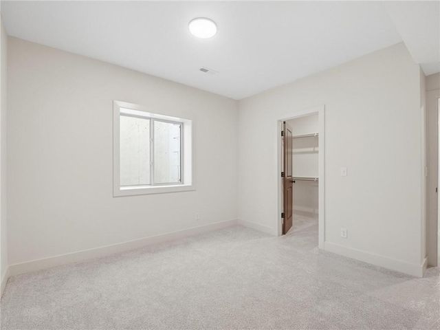 9001 N Clarion Avenue, Kansas City, MO 64153
