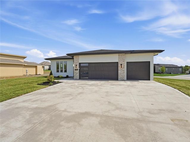 9001 N Clarion Avenue, Kansas City, MO 64153