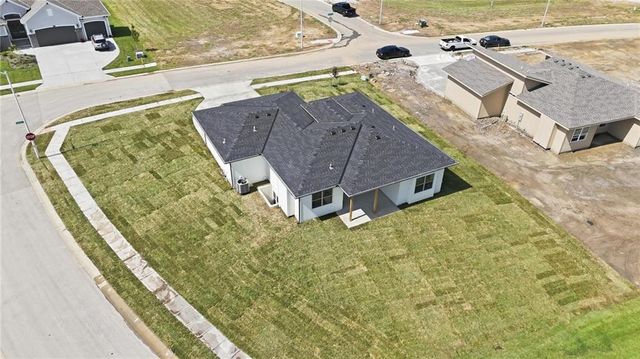 9001 N Clarion Avenue, Kansas City, MO 64153