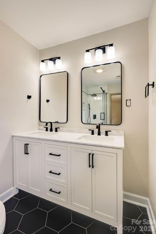 110 Scottsmoor Drive, Charlotte, NC 28214