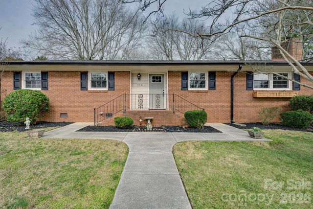 110 Scottsmoor Drive, Charlotte, NC 28214