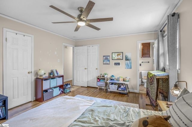 711 Confederate Circle, Taylors, SC 29687