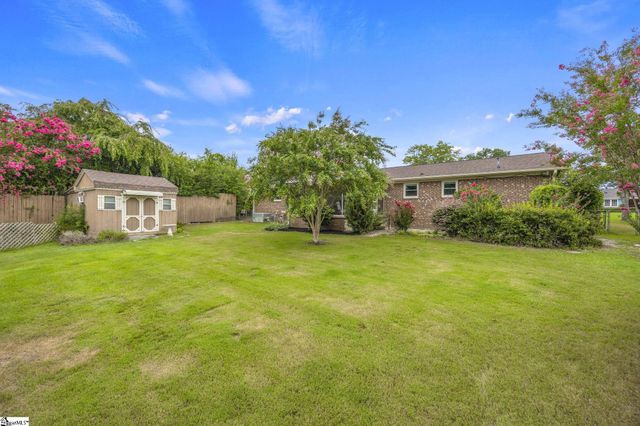 711 Confederate Circle, Taylors, SC 29687