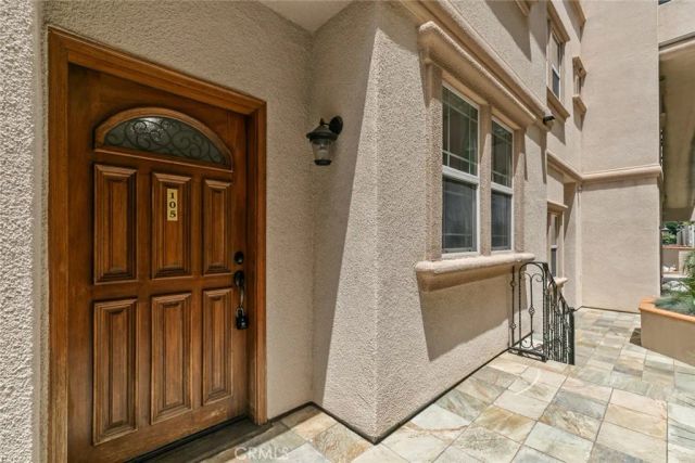 333 Milford Street 105, Glendale, CA 91203