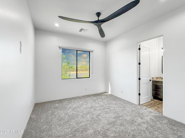 3227 W LONG RIFLE Road, Phoenix, AZ 85086