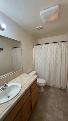 1416 San Rafael St, Los Banos, CA 93635