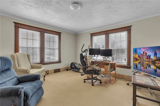 1195 4th St, Beaver, PA 15009