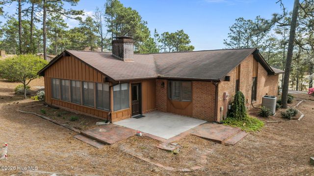 534 Sandalwood Drive, Southern Pines, NC 28387