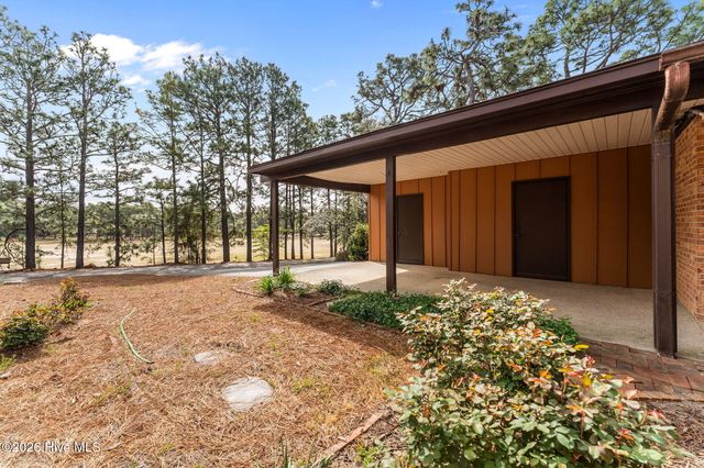 534 Sandalwood Drive, Southern Pines, NC 28387