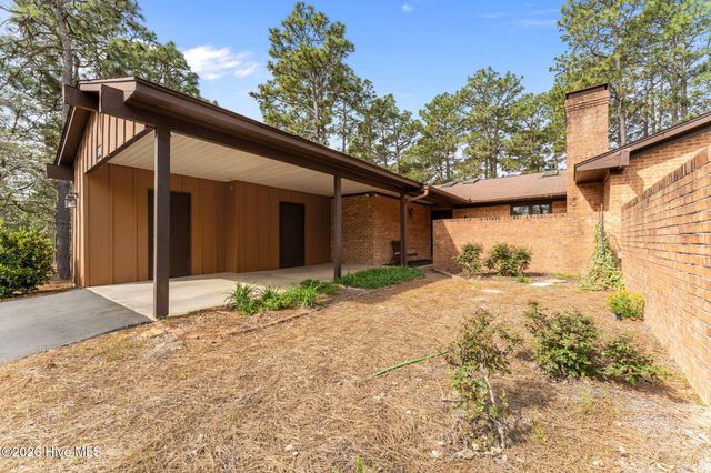 534 Sandalwood Drive, Southern Pines, NC 28387