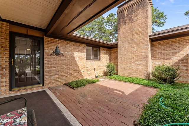 534 Sandalwood Drive, Southern Pines, NC 28387