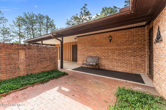 534 Sandalwood Drive, Southern Pines, NC 28387