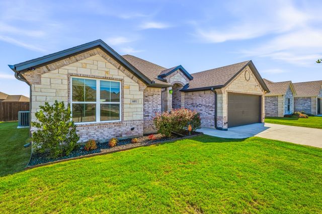 601 Violet Drive, Tolar, TX 76476