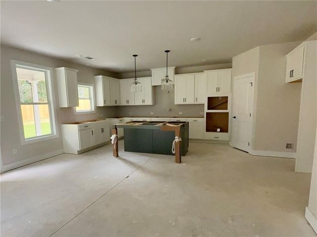 4240 Shirebrook Trail, Hoschton, GA 30548