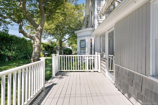 46 Rampasture Road 3, Hampton Bays, NY 11946