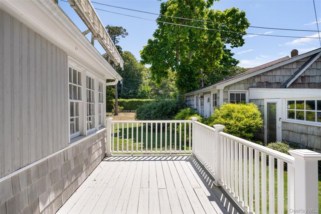 46 Rampasture Road 3, Hampton Bays, NY 11946