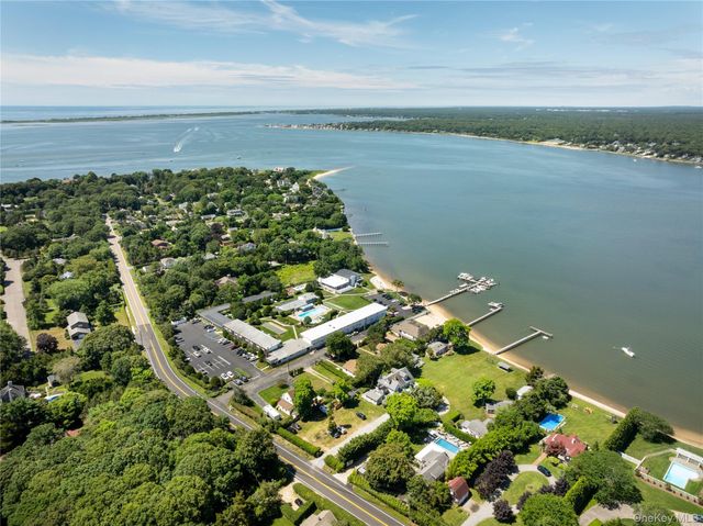 46 Rampasture Road 3, Hampton Bays, NY 11946