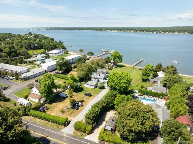 46 Rampasture Road 3, Hampton Bays, NY 11946