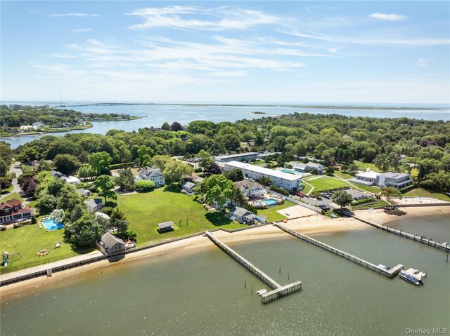 46 Rampasture Road 3, Hampton Bays, NY 11946