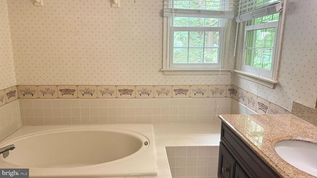 4215 TARA CIR, Upper Chichester, PA 19061