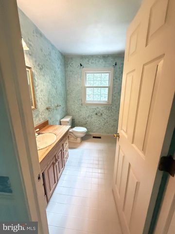 4215 TARA CIR, Upper Chichester, PA 19061