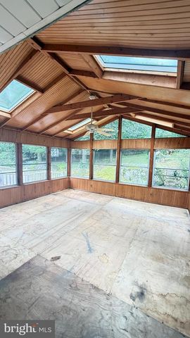 4215 TARA CIR, Upper Chichester, PA 19061
