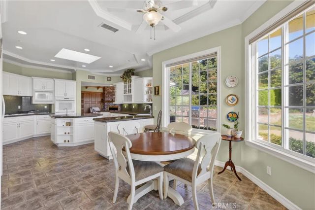 2292 Dos Lomas, Fallbrook, CA 92028