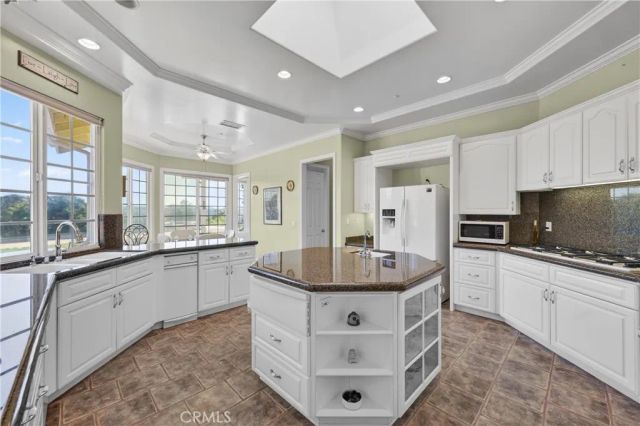 2292 Dos Lomas, Fallbrook, CA 92028