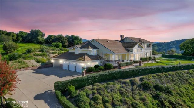 2292 Dos Lomas, Fallbrook, CA 92028