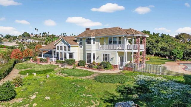 2292 Dos Lomas, Fallbrook, CA 92028