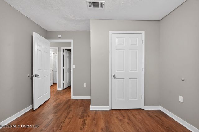 4090 Puckett Road, Jackson, MS 39212
