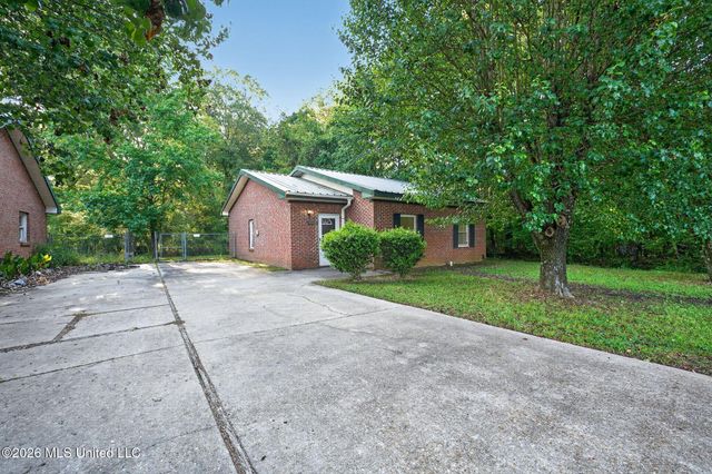 4090 Puckett Road, Jackson, MS 39212