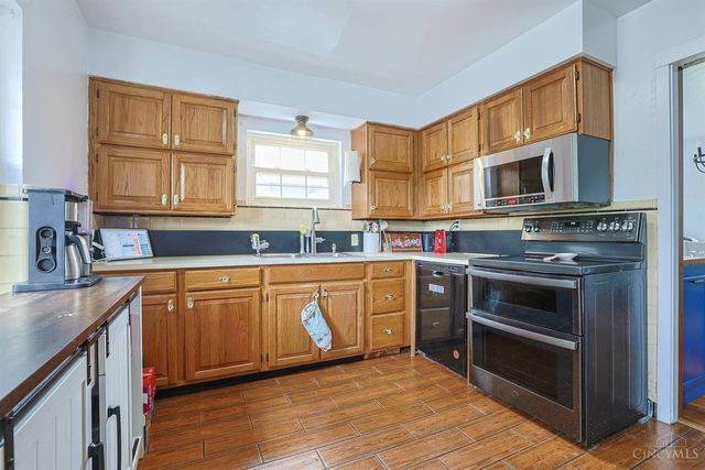 1737 Madison Avenue, Mt Healthy, OH 45231