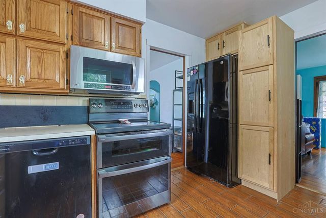 1737 Madison Avenue, Mt Healthy, OH 45231