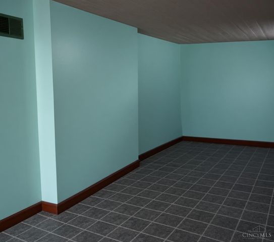 1737 Madison Avenue, Mt Healthy, OH 45231