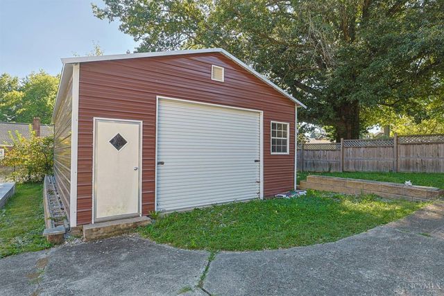 1737 Madison Avenue, Mt Healthy, OH 45231
