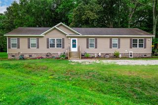561 Forest RD, Chesapeake, VA 23322
