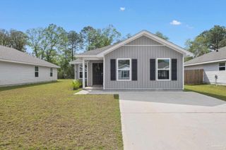2545 Sutton Place Dr, Cantonment, FL 32533