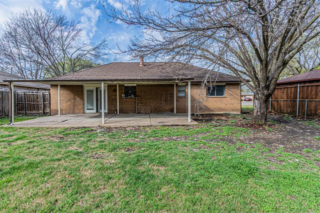 302 West Court, Glenn Heights, TX 75154