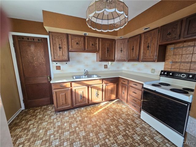 320 Boston Street, Syracuse, NY 13206