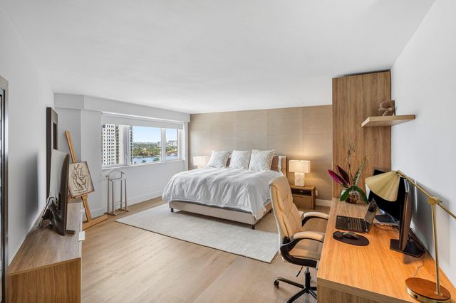 3000 Holiday Drive 1605, Fort Lauderdale, FL 33316