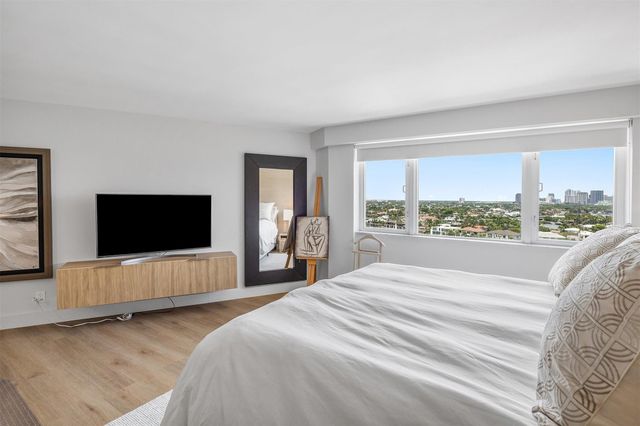 3000 Holiday Drive 1605, Fort Lauderdale, FL 33316