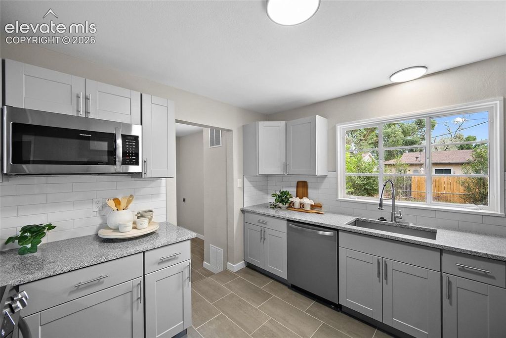 117 Steven Drive, Colorado Springs, CO 80911 — photo 5