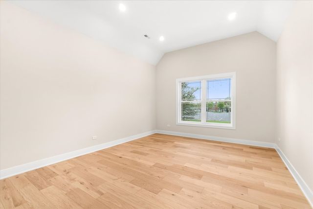 520 N Sleight Street, Naperville, IL 60563