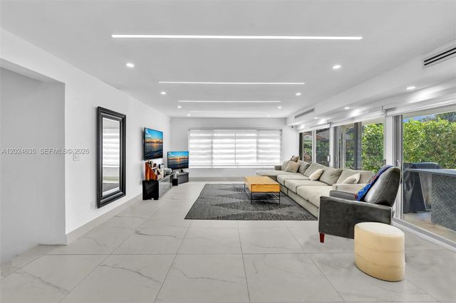 9257 Bay Dr, Surfside, FL 33154