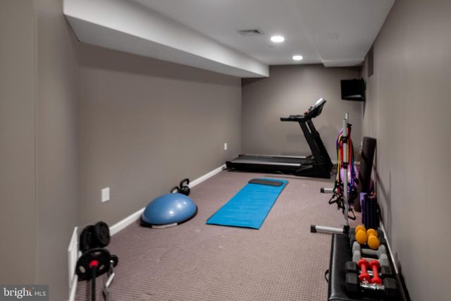 3 ELLSWORTH DR, Princeton Junction, NJ 08550