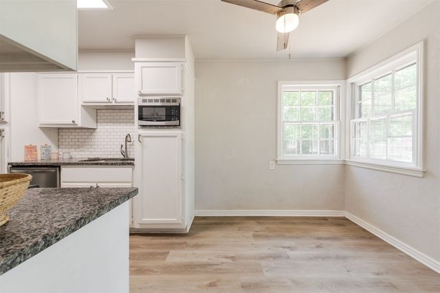 2424 Ashley Drive, The Village, OK 73120