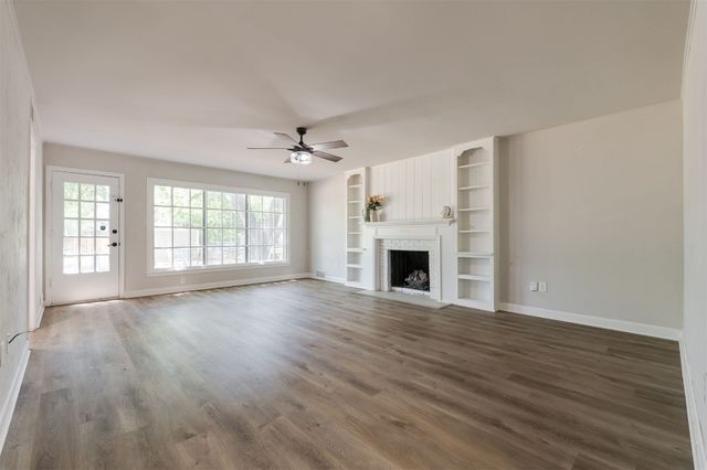 2424 Ashley Drive, The Village, OK 73120