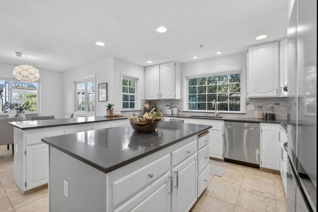 Image 10 of property listing at 769 Inverness Way, Sunnyvale, CA 94087