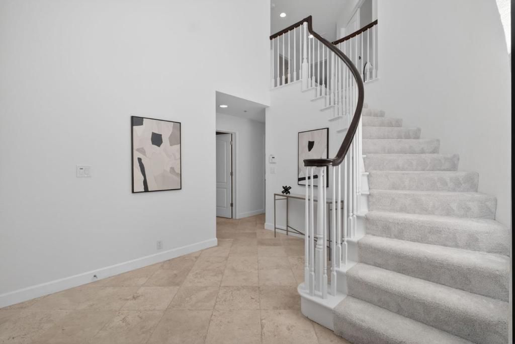 Image 3 of property listing at 769 Inverness Way, Sunnyvale, CA 94087